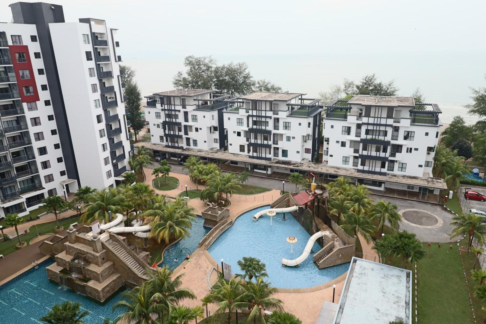 Nature Home 2 - Swiss Garden Resort Residences Beachfront Villa Kuantan Exterior foto