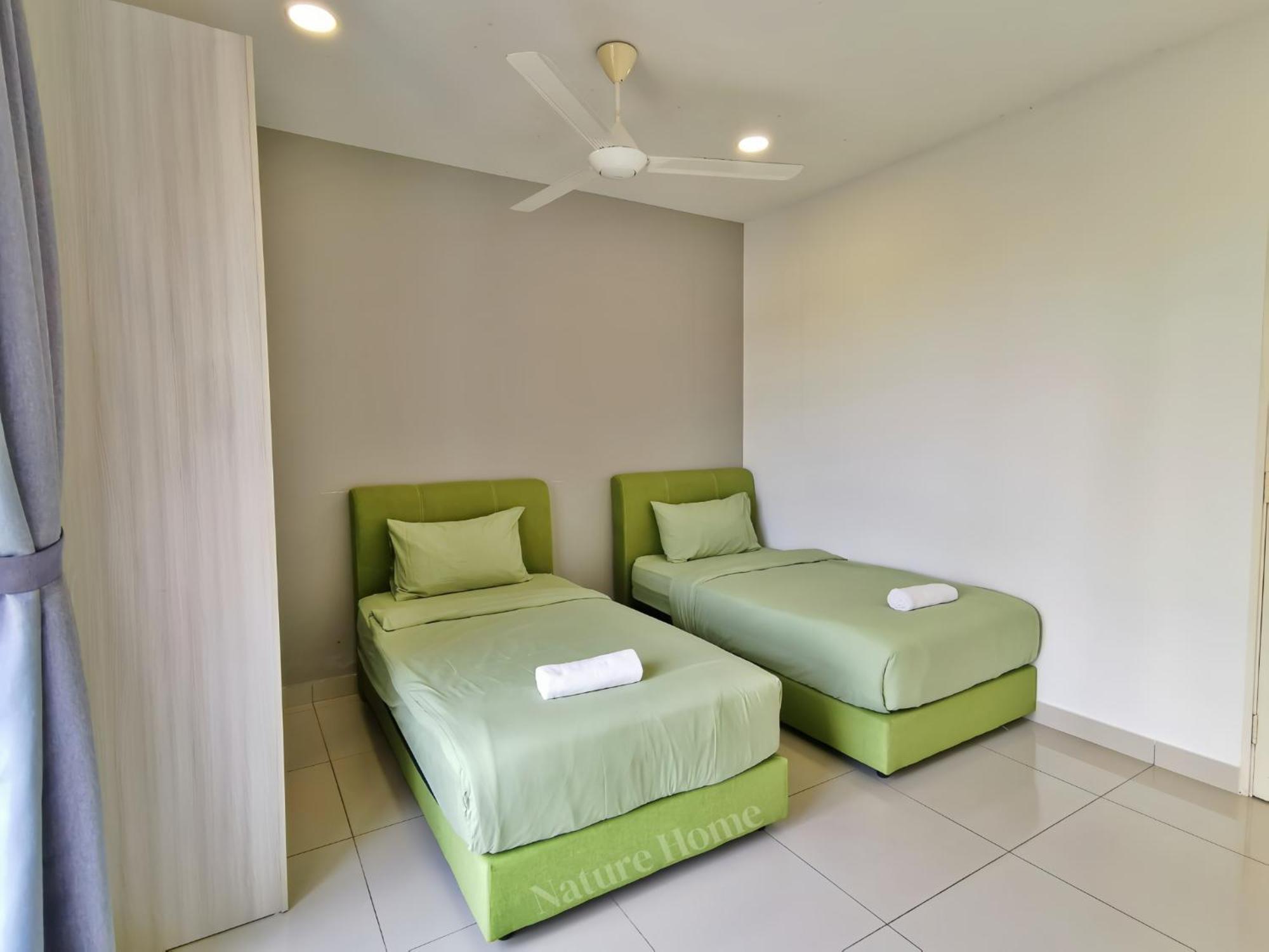 Nature Home 2 - Swiss Garden Resort Residences Beachfront Villa Kuantan Exterior foto